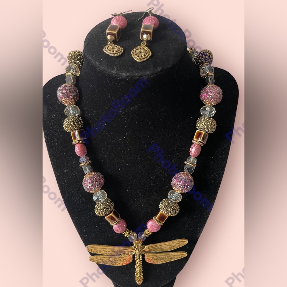 Dragonfly Necklace Set